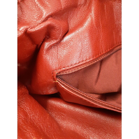 Chanel Bonbon Chain Semi-Shoulder Bag - Picture 5 of 9